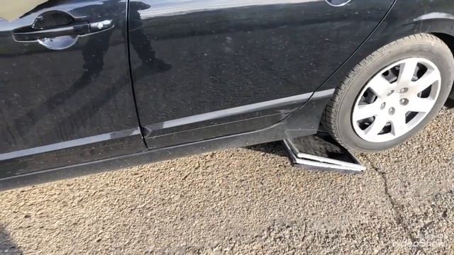 Что будет если автомобилем переехать джойстик и монитор. Crush test. смотреть онлайн