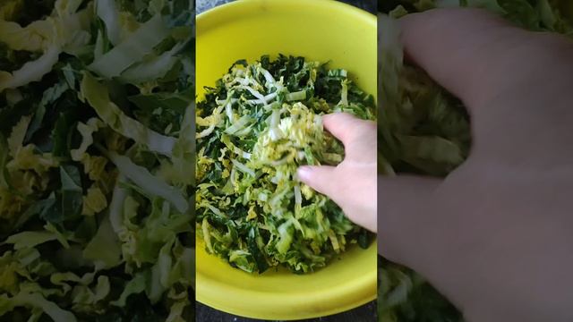 Простой салат из пекинской капусты.Музыка: Mornings
Музыкант: Jeff Kaale