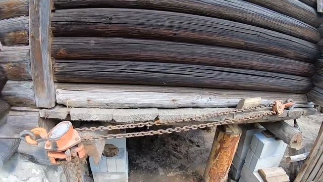 Тянем пристройку. Столбчатый фундамент. Обшивка цоколя.