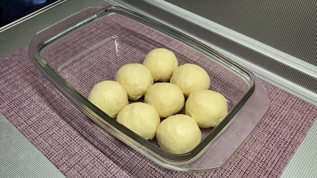 ЧЕСНОЧНЫЕ БУЛОЧКИ В ДУХОВКЕ ИЗ ДРОЖЖЕВОГО ТЕСТА