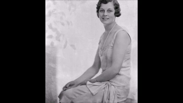 Нора Суинбёрн (24 июля 1902 — 1 мая 2000)