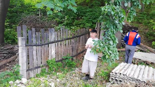Как найти воду с помощью проволоки