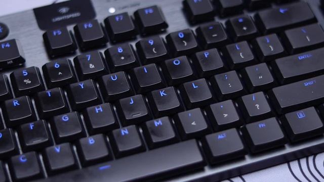 Razer Deathstalker V2 Pro TKL Vs. Logitech G915 TKL смотреть онлайн