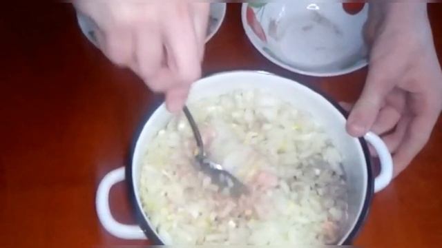 Бездрожжевые перемячи ! Очень вкусно ! Не нужно ждать пока тесто подойдёт .Обязательно приготовьте!