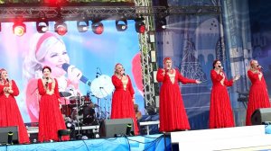 @user-cj4zj6gt3j Народный ансамбль "Сорока" - Над рекой