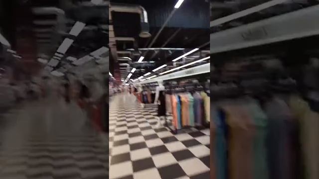 Жіночий рай Ptak Outlet