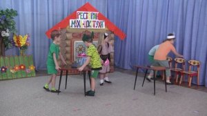 Театрализованная постановка «Муха-Цокотуха на новый лад»