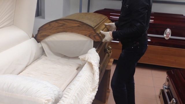 Внутренняя часть элитного гроба. смотреть онлайн