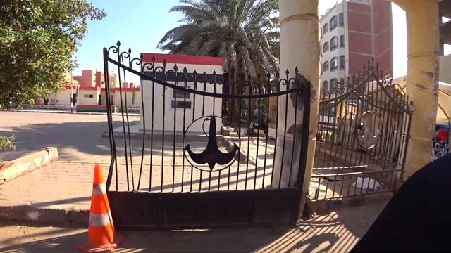 Как недорого поесть креветок в Хургаде смотреть онлайн