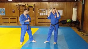 Подготовительное упражнение для короткого оружия