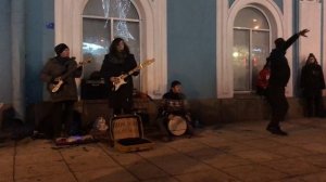 Кавер версия группы DEPECHE MODE песня personal jesus. Уличные музыканты депеш мод