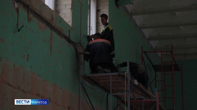 Роман Бусаргин проверил ход капитального ремонта в школе №18 смотреть онлайн