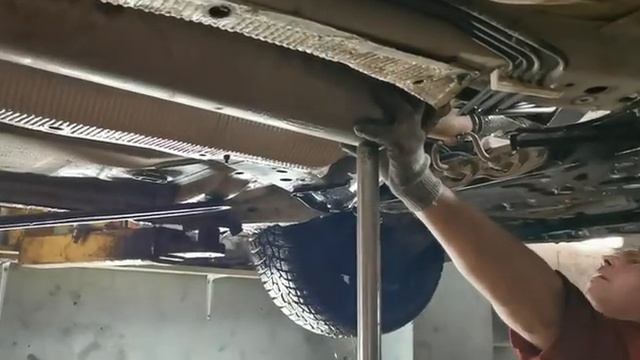 ФФ3+.Замена гофры и установка защиты ДВС смотреть онлайн