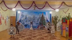 ТАНЕЦ СНЕЖИНОК
