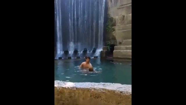 Купание в Семи источниках