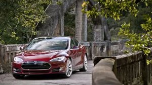 Автомобиль Tesla Model S Performance седан электромобили премиум класса