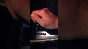 Треск в районе ручки АКПП Opel Astra J