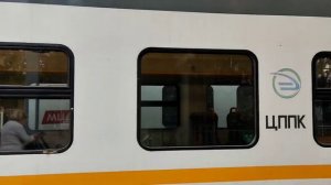 Электропоезда ЭП2Д-0028 и ЭП2Д-0051 на втором диаметре (D2)