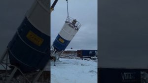 Демонтаж цементного силоса