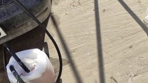 Промывка радиатора печки авто с помощью насоса