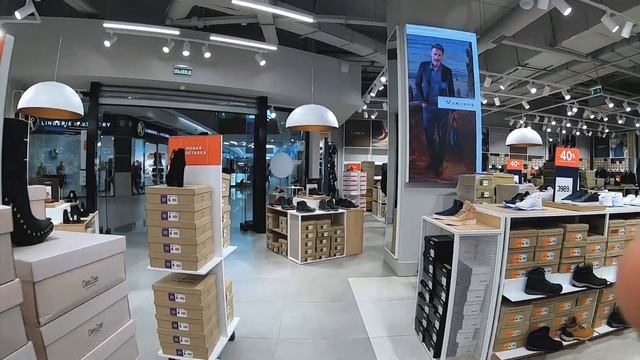 ПОЛИЦИЯ, небольшое приключение в пути. Челендж - одеться на 5000 рублей в России. смотреть онлайн