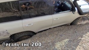 Toyota Land Cruiser 200 series - Off-road Sideways