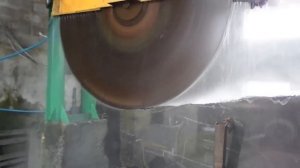 Резка натурального камня