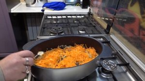 ГРИБЫ ТУШЕНЫЕ С МОРКОВКОЙ - НЕОЖИДАННО ВКУСНЫЙ РЕЦЕПТ