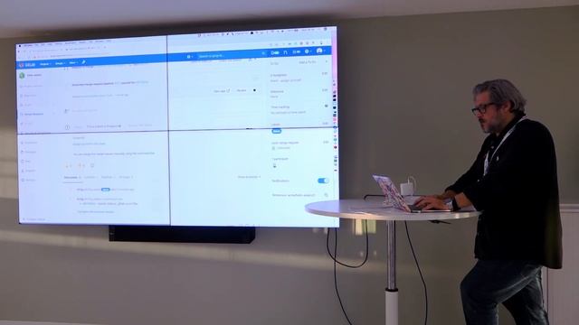 Axians DevConf 2019: Everything starts with an issue: the secrets of the GitLab flow смотреть онлайн