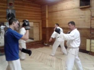 тренировка по каратэ, кумитэ
