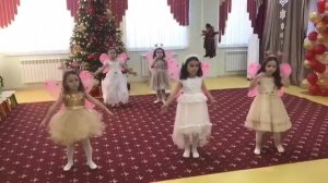 Танец "Снежинка".