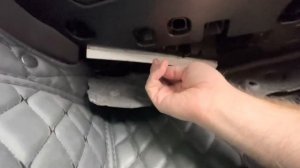 Save time and money Porsche Macan Cabin air filter change