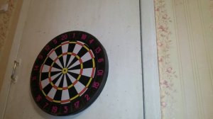 играем в дартс
