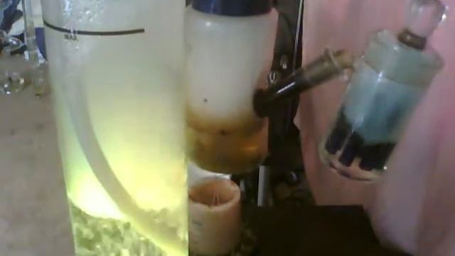 My bong water changes color, check it out смотреть онлайн