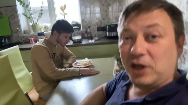А что думает СЫН по ВЧЕРАШНЕЙ СИТУАЦИИ возбудившей 