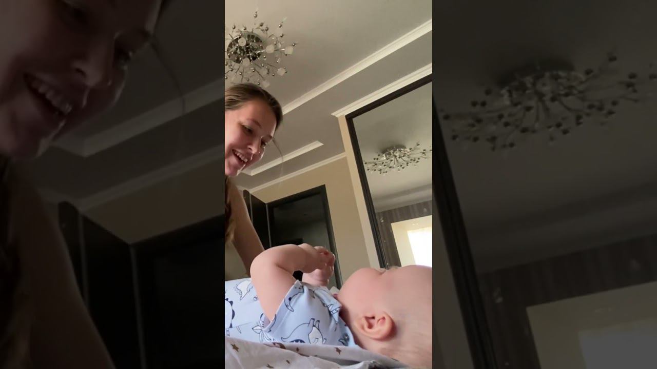 Заразительный смех #влог #lifevlog #базаевавлог #буднисмалышом #материнство #буднимамы #3месяца