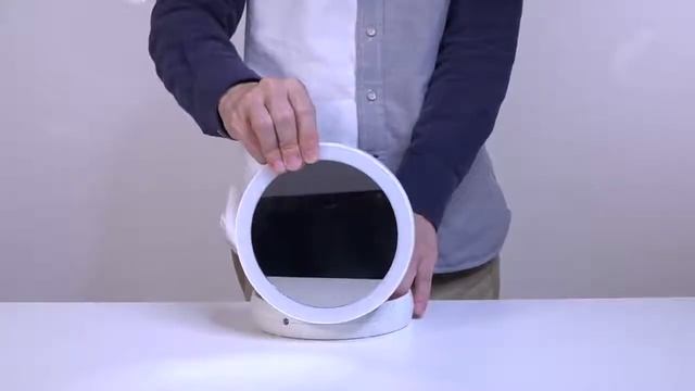 The Ultimate Vanity Mirror! - Compact LED Makeup Mirror смотреть онлайн