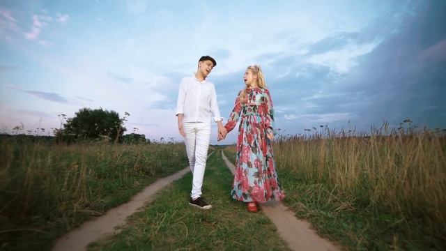 Александр Савинов и Татьяна Луговая - Обнимайте детей смотреть онлайн