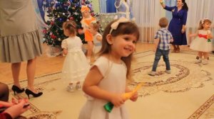 Танец с морковкой. Новогодний утренник 21 декабря 2018