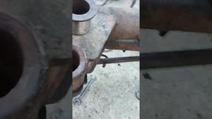 Вибивання втулки осі кочення ЮМЗ
