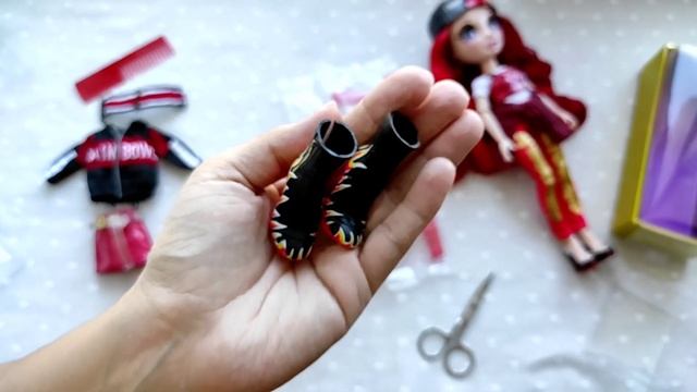Куклы Rainbow High: Ruby Anderson смотреть онлайн