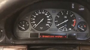 БМВ E38 мат присутствия пассажира и износ колодок.