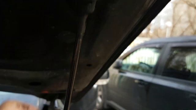замена амортизаторов капота авто \replacement of car hood shock absorbers смотреть онлайн