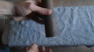 Как начинающему сварщику заварить трубу в труднодоступном месте (часть 1).mp4