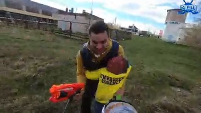 часть 2 : Почему Кирилл и Филипп остались без игрушек? Битва с пришельцами // KiFill boys смотреть онлайн