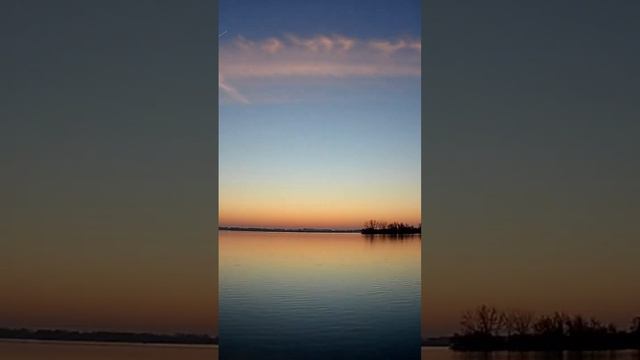 Detroit River Sunrise on 2/6/24 #detroitriver #nature #sunrise