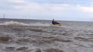 Jetski'ing in skegvegas on the Kawasaki zxi1100