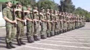 Как танцует солдаты