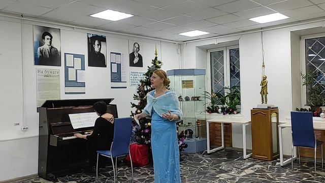 "Зачем любить, зачем страдать..." Поёт Юлия Воронцова - Мустаева.