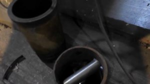 Печь из шамотного кирпича с металлическим теплообменником.